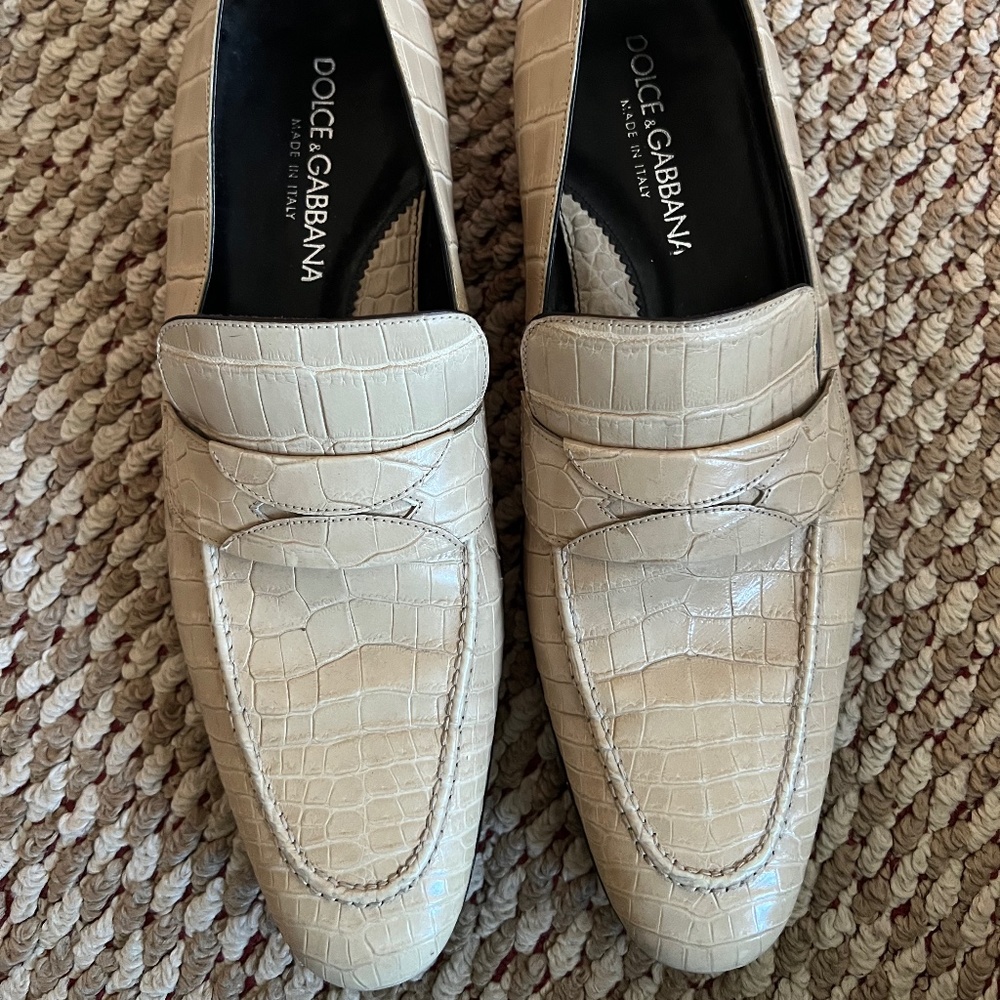 Men's Dolce and Gabbana crocodile leather loafers